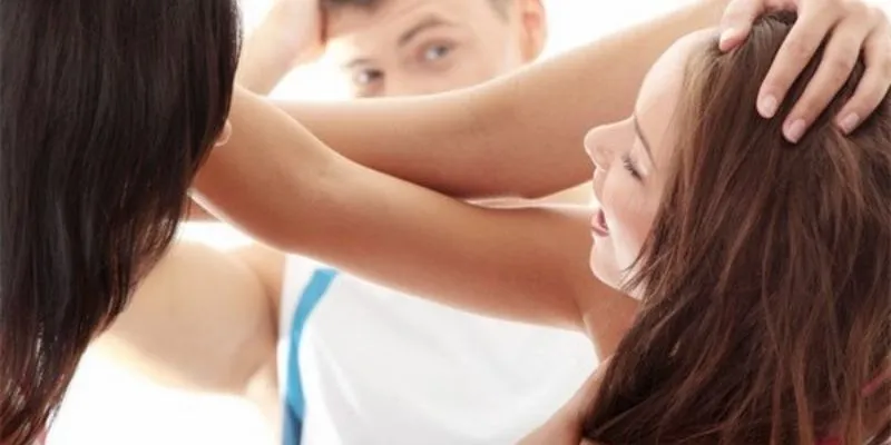 Khám phá ý nghĩa chi tiết các tình huống khi mơ thấy đánh ghen